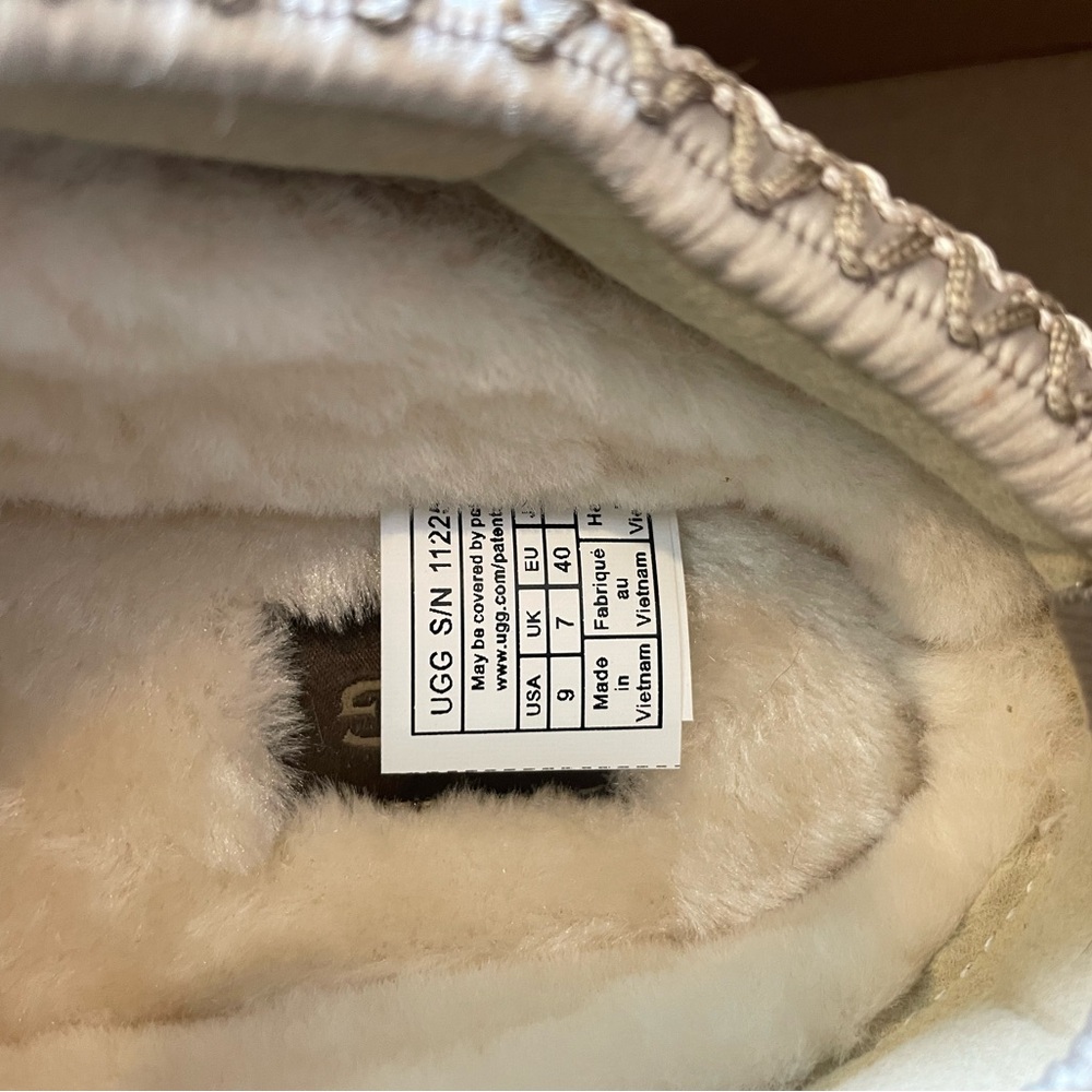UGG Tan Platform Slip-Ons - Picture 4 of 6